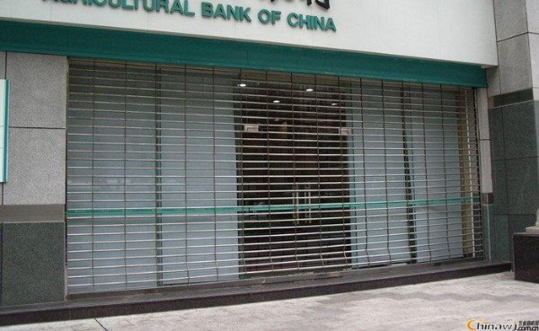 電動(dòng)卷簾門(mén)