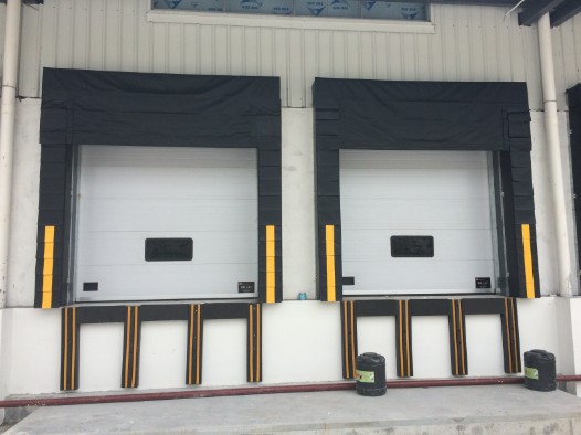 工業(yè)提升門