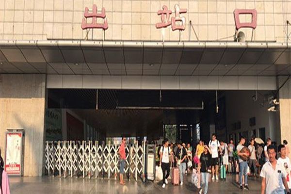 阜陽(yáng)市出站口